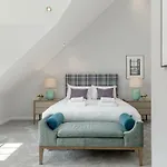 Destiny Scotland - Royal Mile Residence