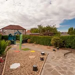 The Findlay Gardens Residence
