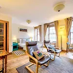 Joivy Royal Mile Apartment In Prime Location