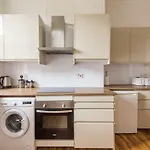 3 Bed Overlooking Meadows Park