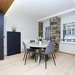 Joivy Beautiful 2 Bed Flat On The Royal Mile