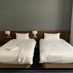 Piries Hotel