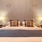 The Royal Mile Residence By Reserve Apartments