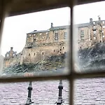 Grassmarket Apartment