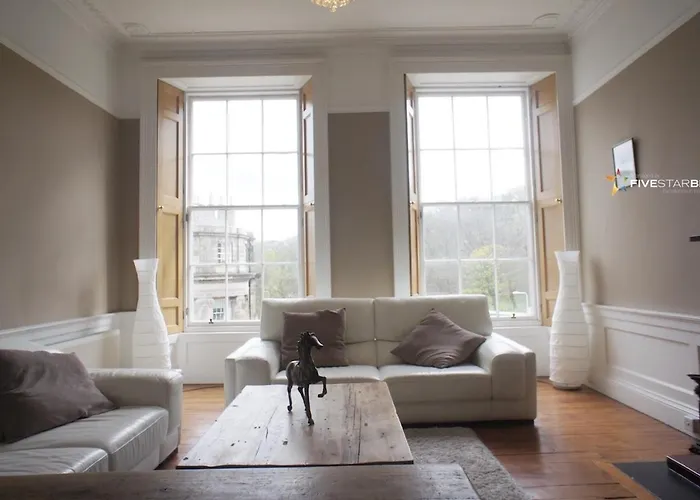 Windsor Street Apartment