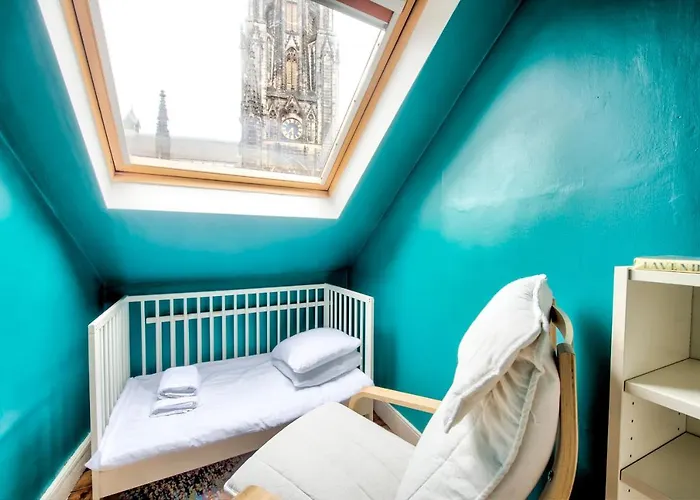Guestready - Top Floor Apt Near Edinburgh Castle