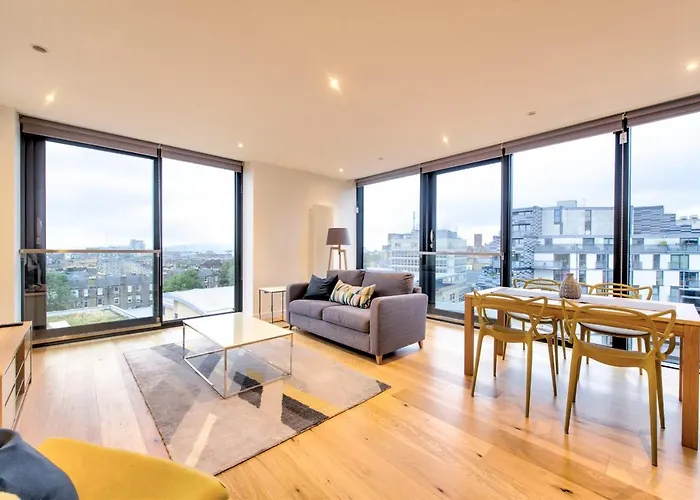 Guestready - Stylish Top Floor Apt In The City Centre