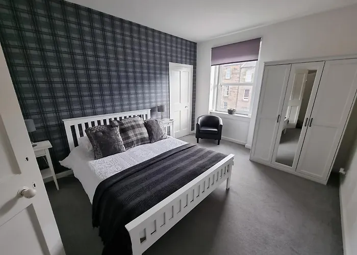 Bespoke Tours Scotland Accommodation @ Morrison Street