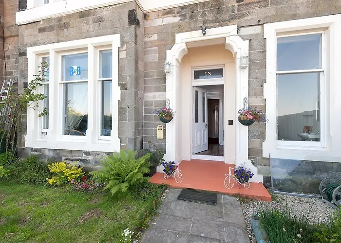 Edinburgh Beachfront B&B