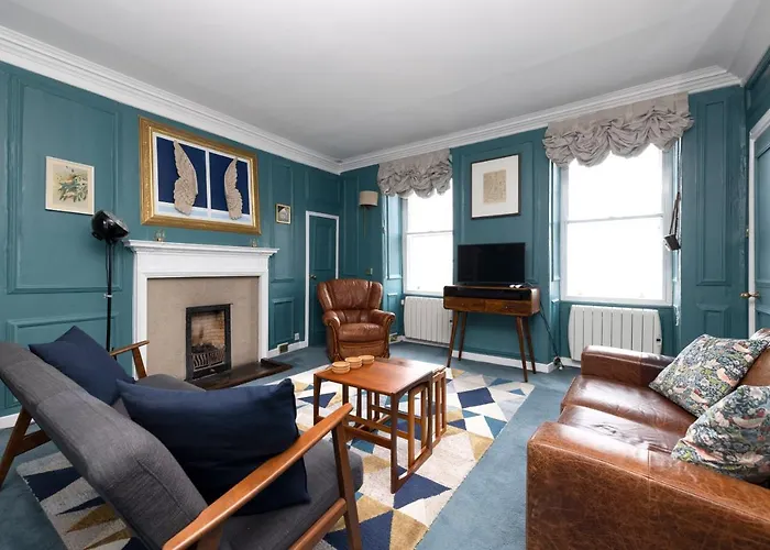 Joivy Eclectic Apartment Near Edinburgh Castle