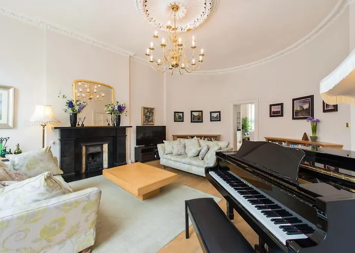 Luxurious City Centre Self Catering Apartment