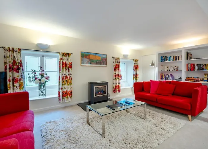 Campbells Close Apartment