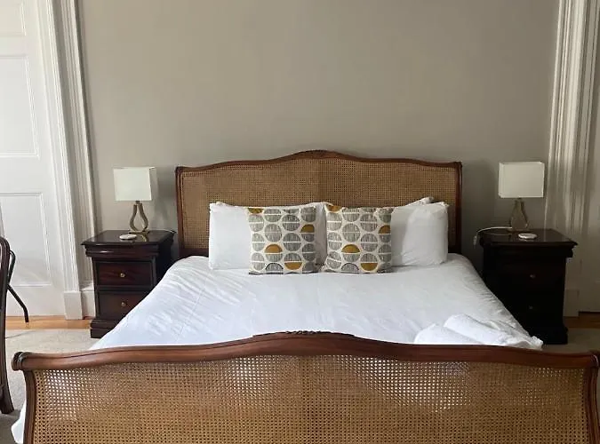 Private Guest Suite In Georgian Townhouse In City Centre