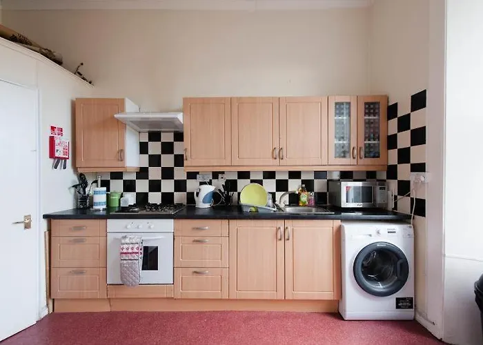 Edinburgh Central Roomz Aparthotel