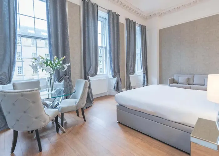 Hanover 71 Suites