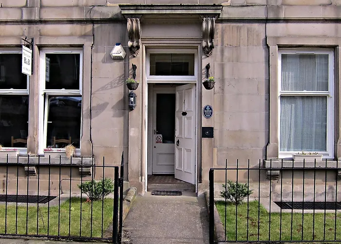Mccrae\'S Bed And Breakfast