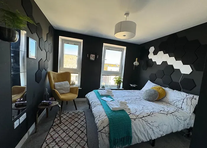 Cozy & Stylish Room In Edinburgh