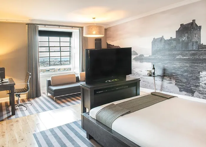 Rooms & Suites Picardy Place