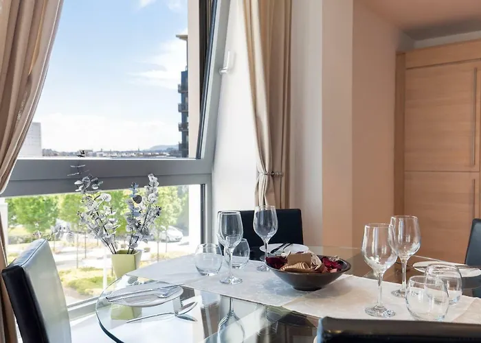 Stylish Garden View Apartment