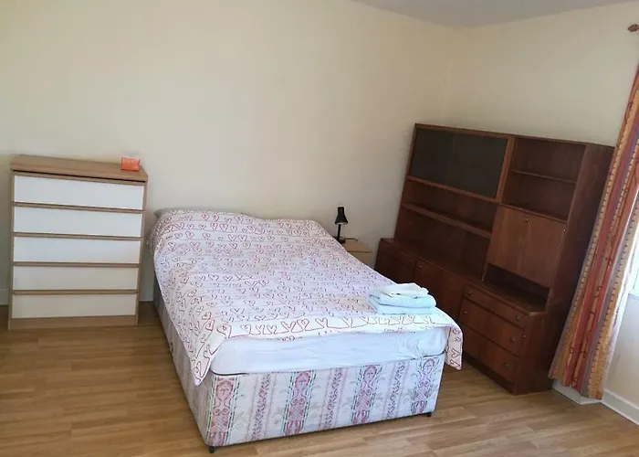 Simon Square Apartment