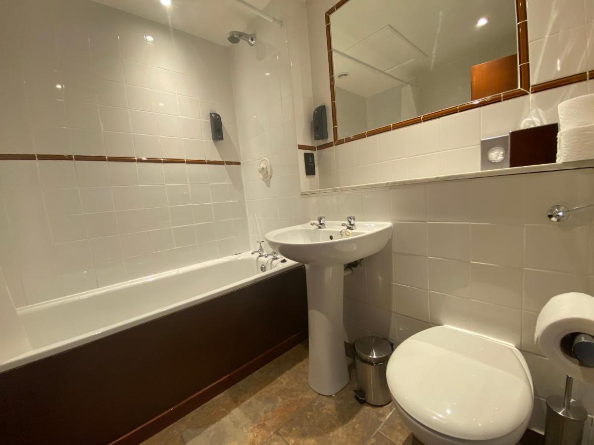 No6 West Coates Hotel 3*