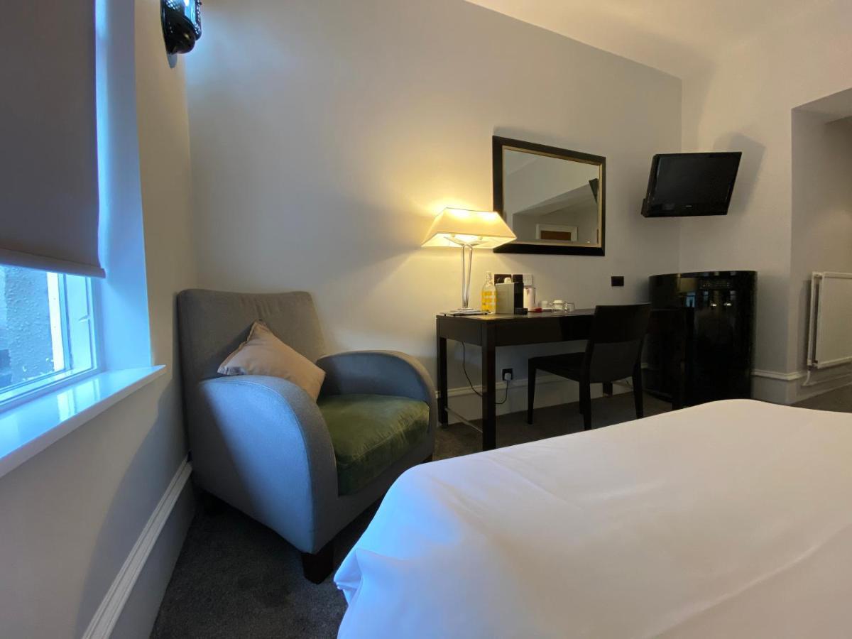 No6 West Coates Hotel