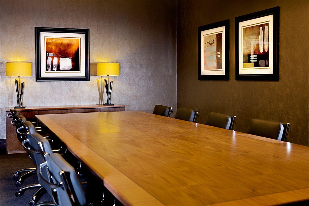 The Glasshouse, Autograph Collection Hotel 5*