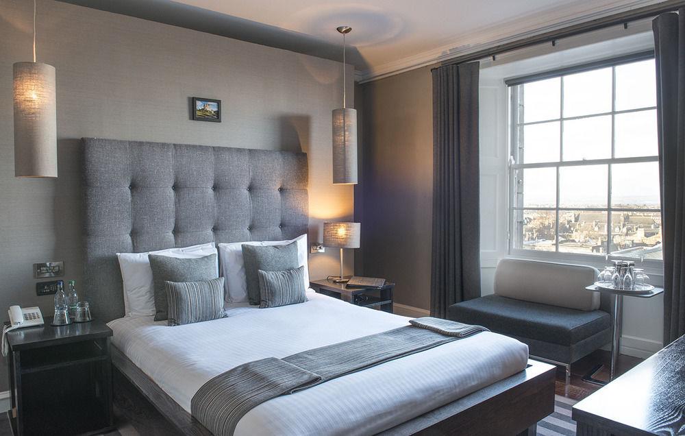 & Picardy Place 4*