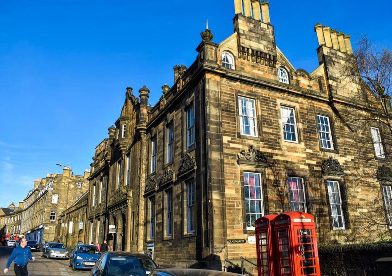 Castle Rock - Adults Only * Edinburgh