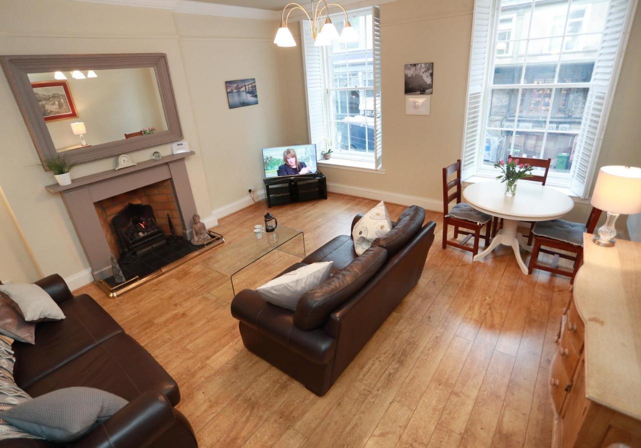 Blair Street Old Town Apartment *