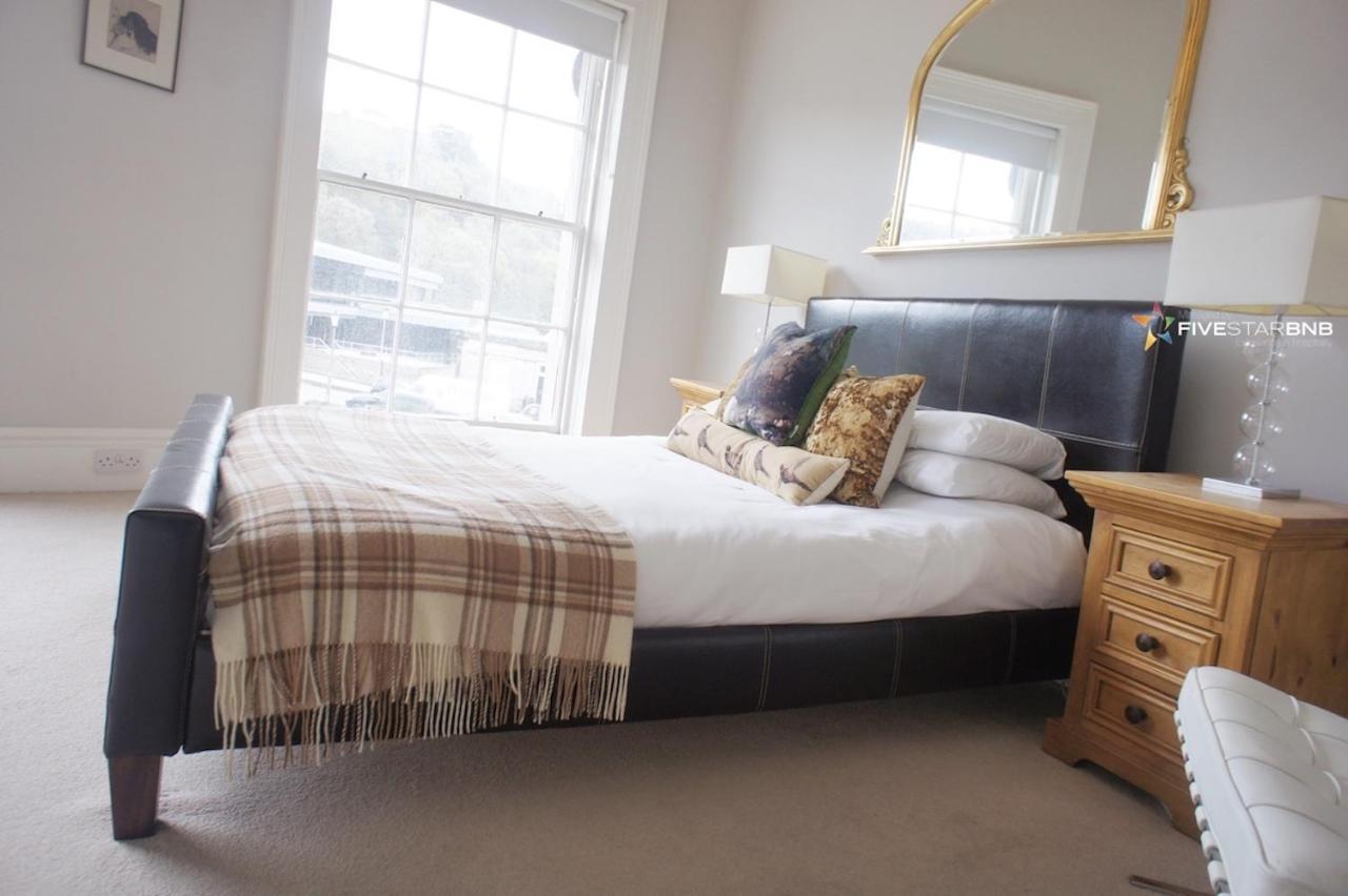 Windsor Street Apartment *