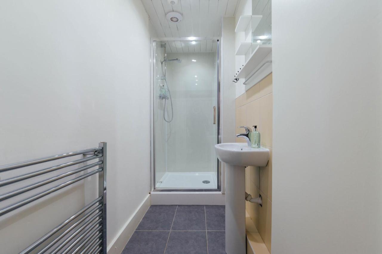 Stylish And Comfortable Centre Apartment *