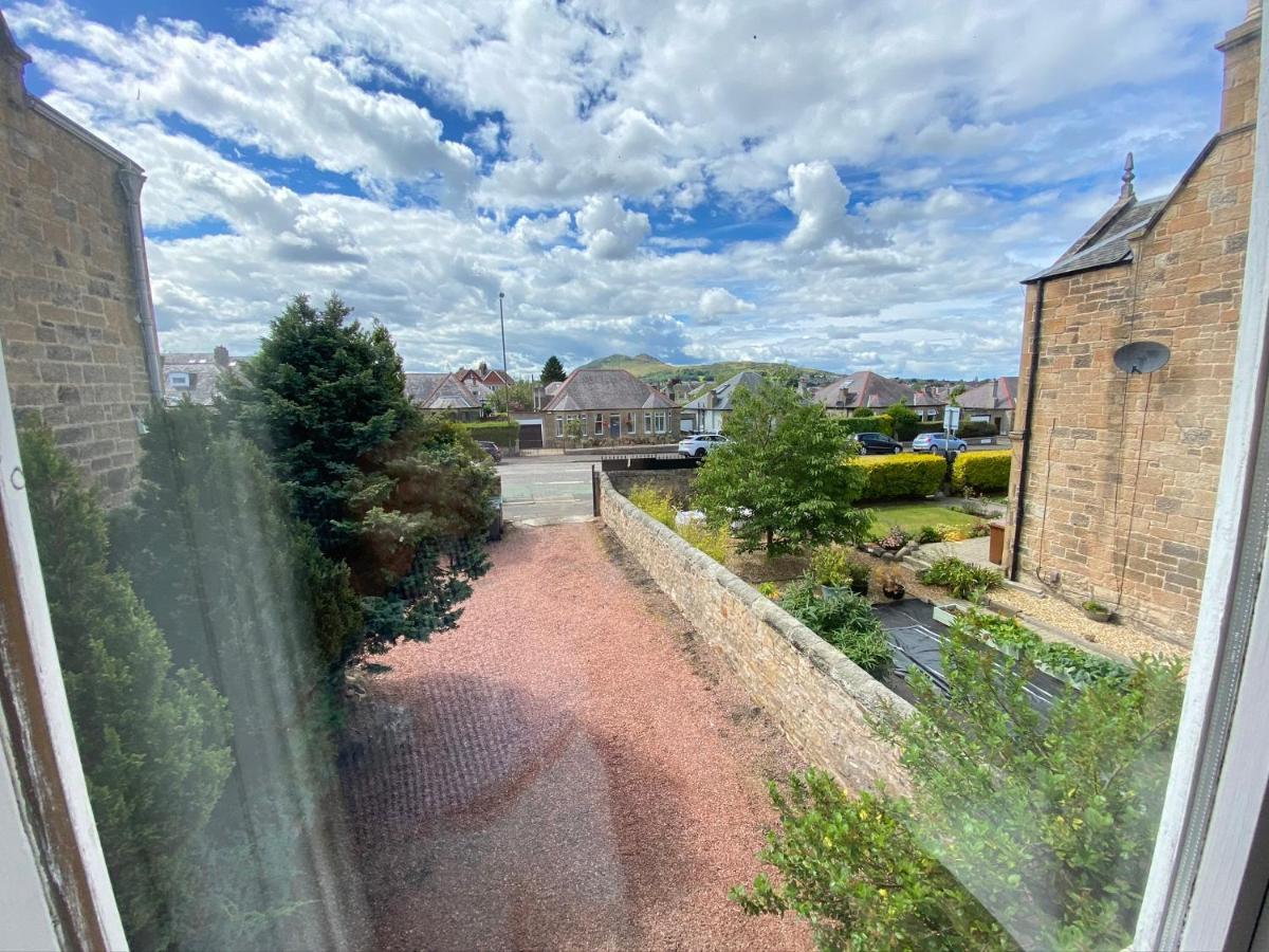 St Margaret's Cottage, * Edinburgh