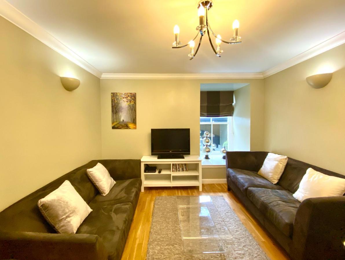Advocates Apartment