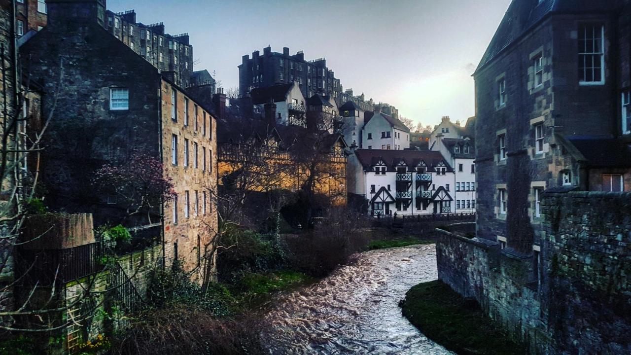 Bed & Breakfast Edinburgh's Dean Village River View Retreat *