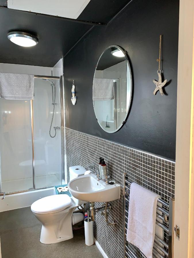 Apartment Charming 5-bed In *