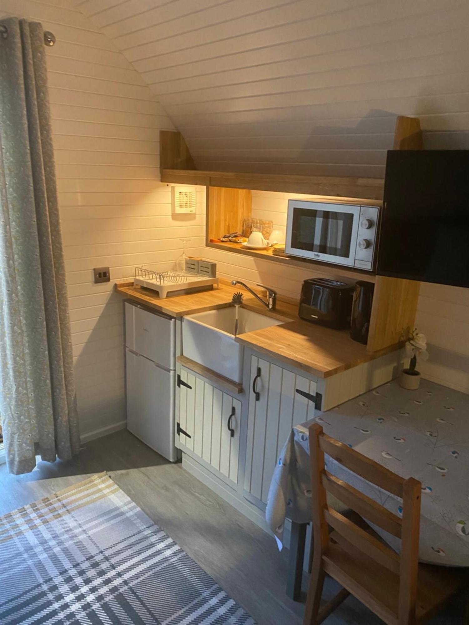 The Pod With Hot Tub Juniperlea Lodge Edinburgh