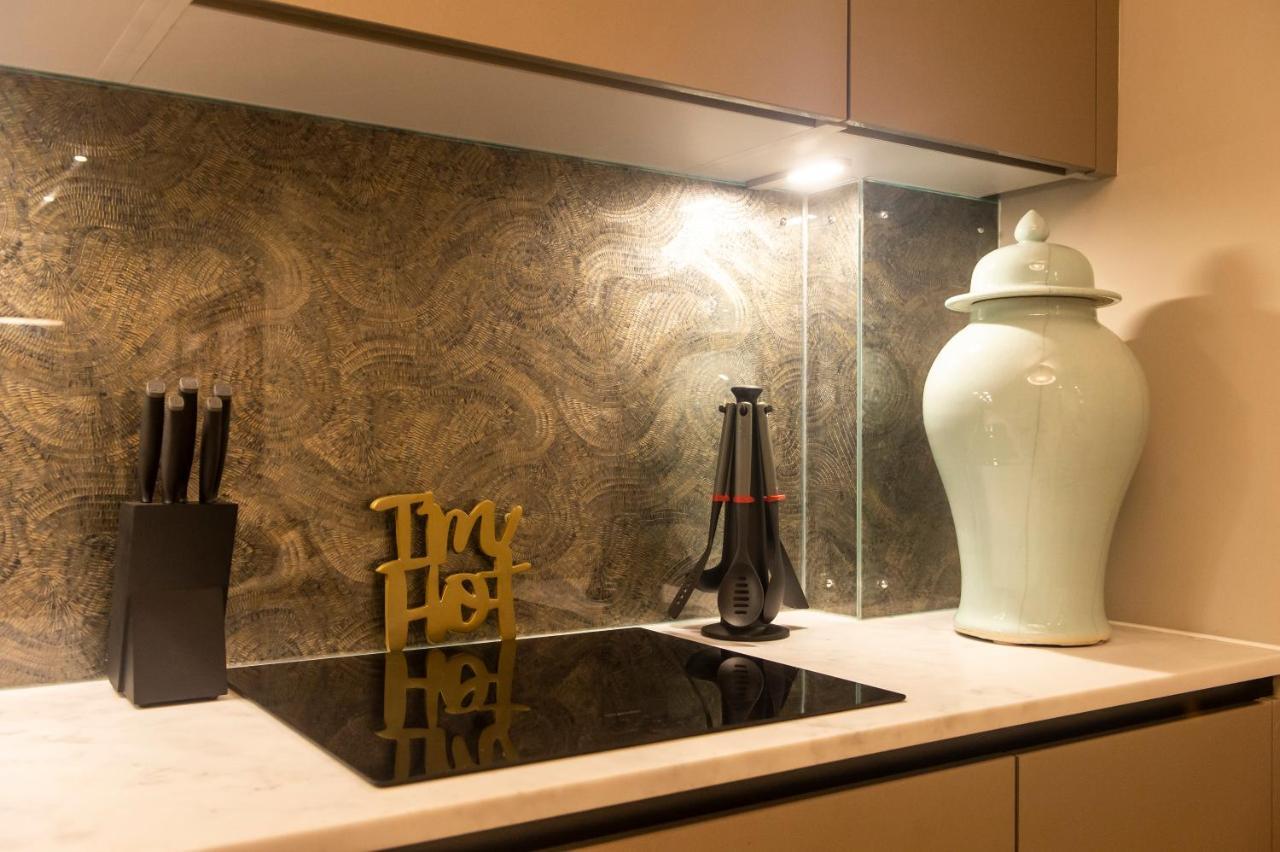 Apartment Hamilton Place - Beautiful And With Private Entrance Sleeps 4 *