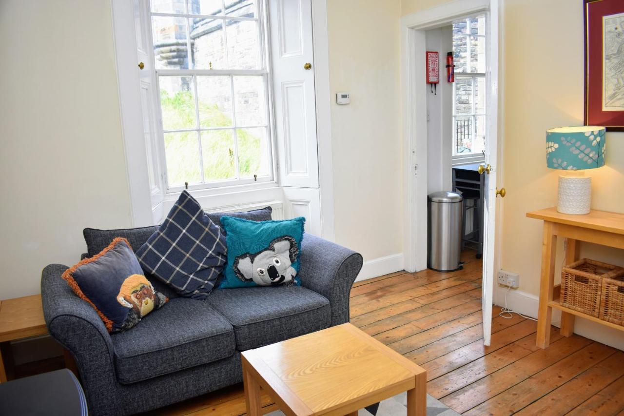 Castle Wynd - Historic Castle Views Central Apartment Edinburgh