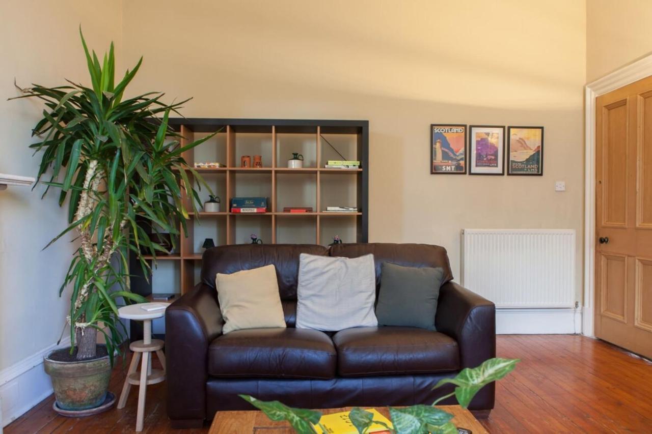 Amazing 4 Bedroom Just Off The Meadows Apartment Edinburgh