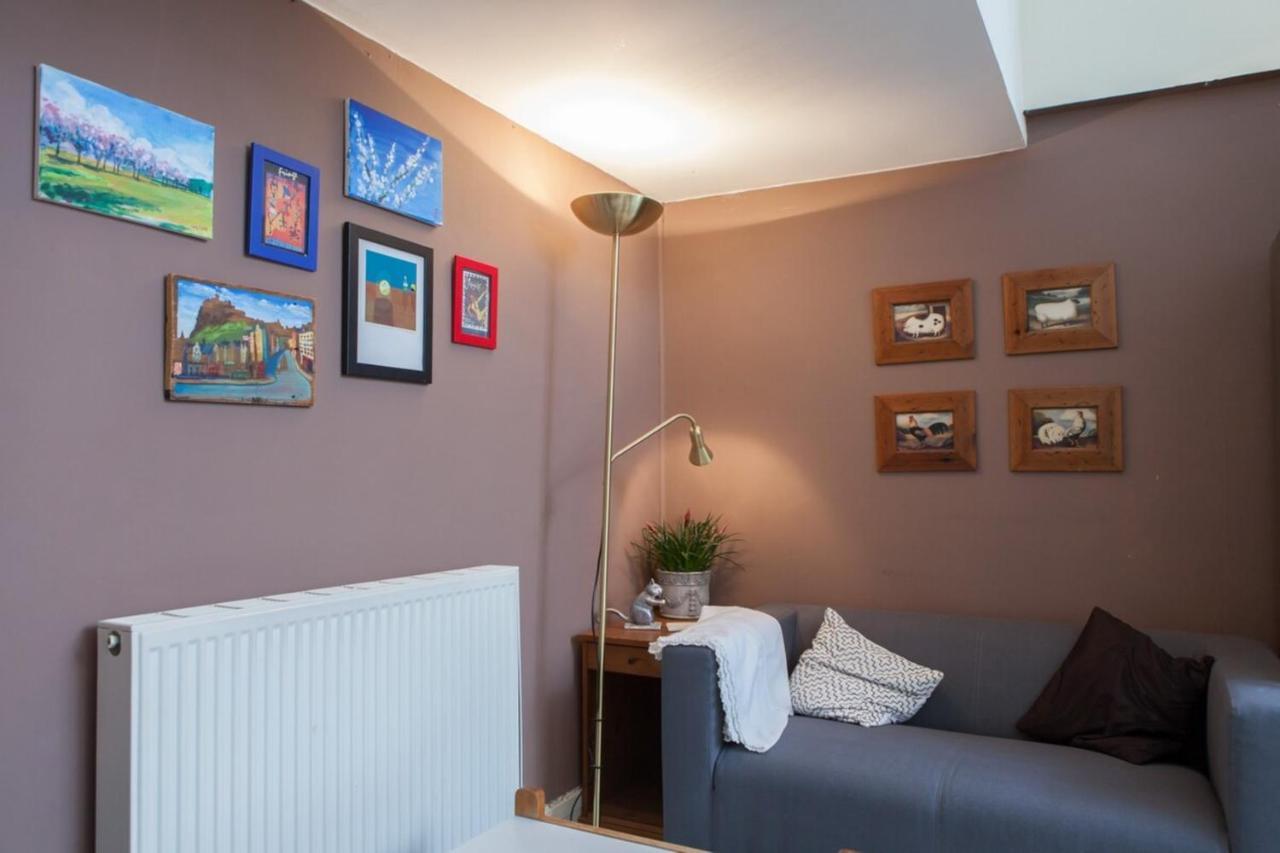 Apartment Amazing 4 Bedroom Just Off The Meadows