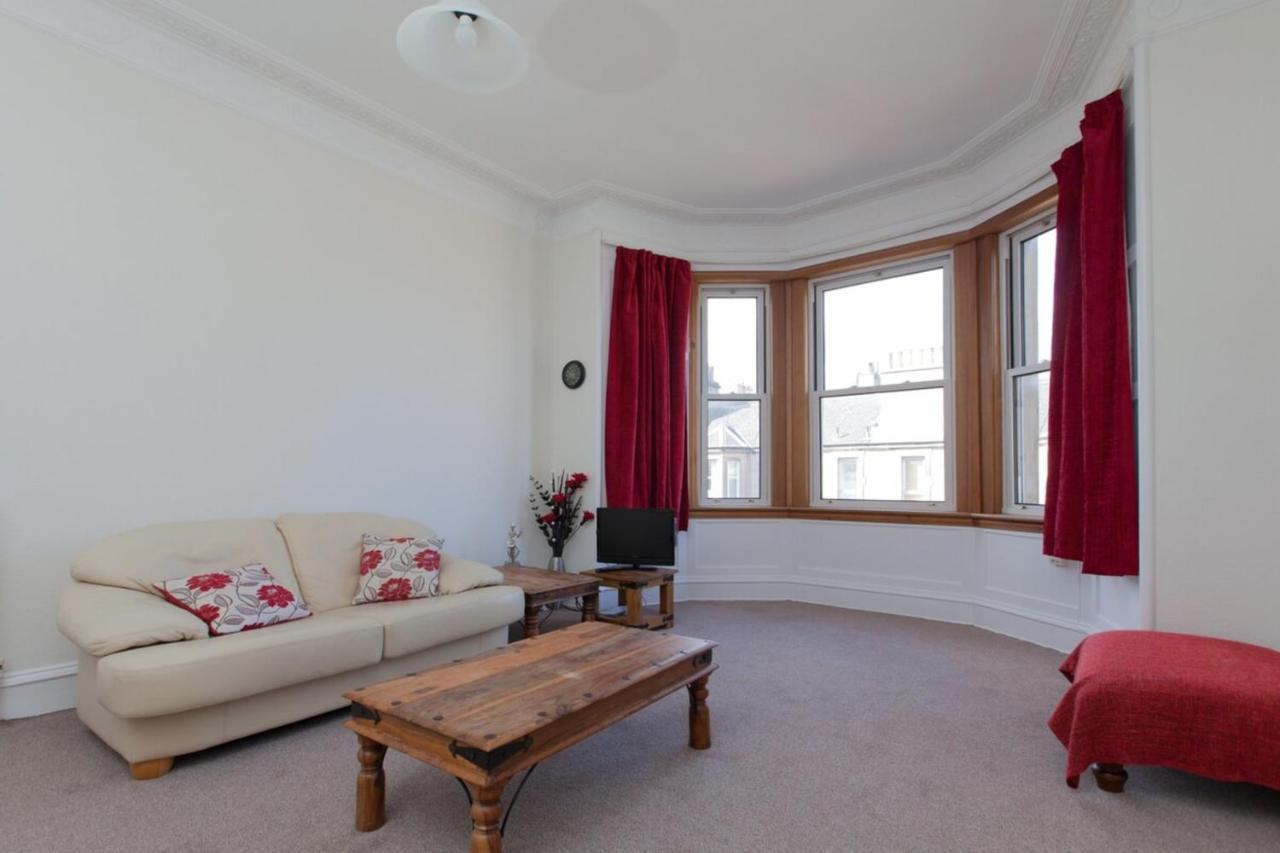 Spacious And Bright Polworth Flat EDI