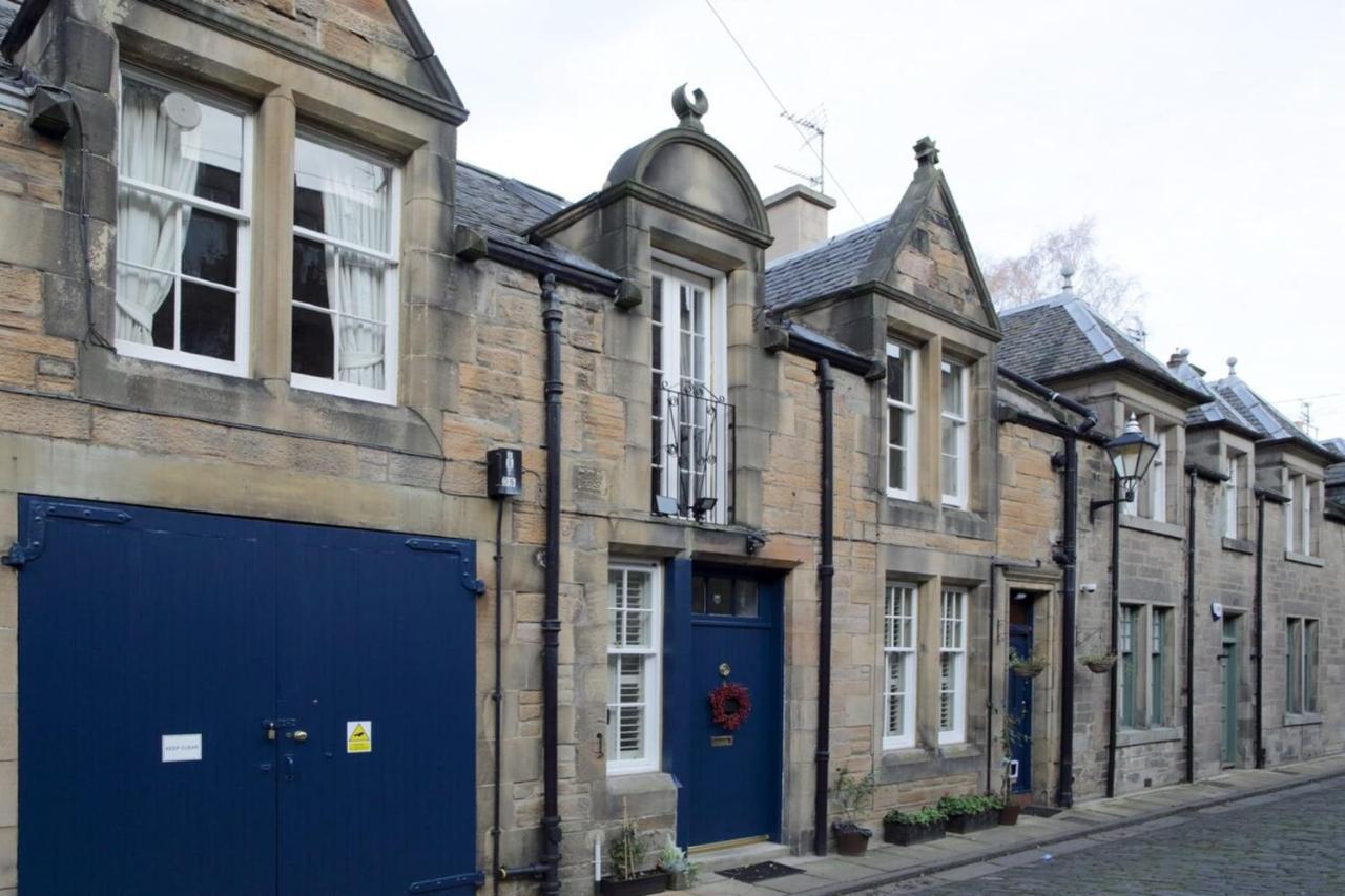 Quiet Ground Floor Mews Flat And Parking Apartment EDI