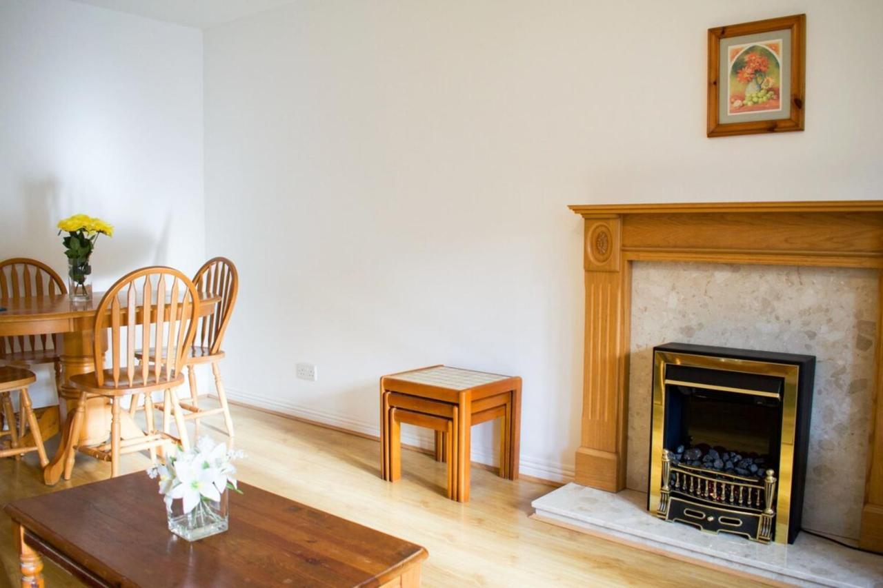 Apartment Peaceful 2 Bedroom Sleeps 5 Free Parking EDI