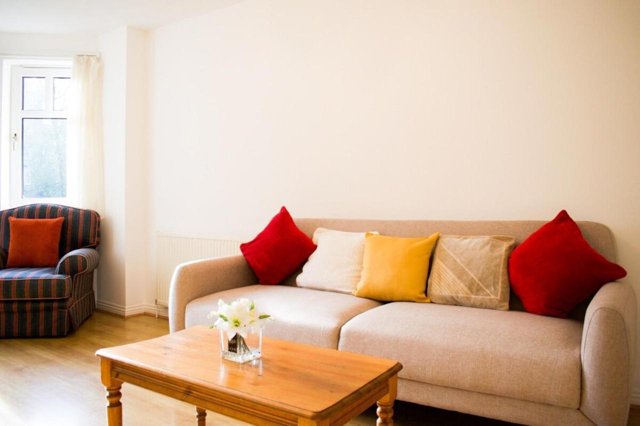 Apartment Peaceful 2 Bedroom Sleeps 5 Free Parking