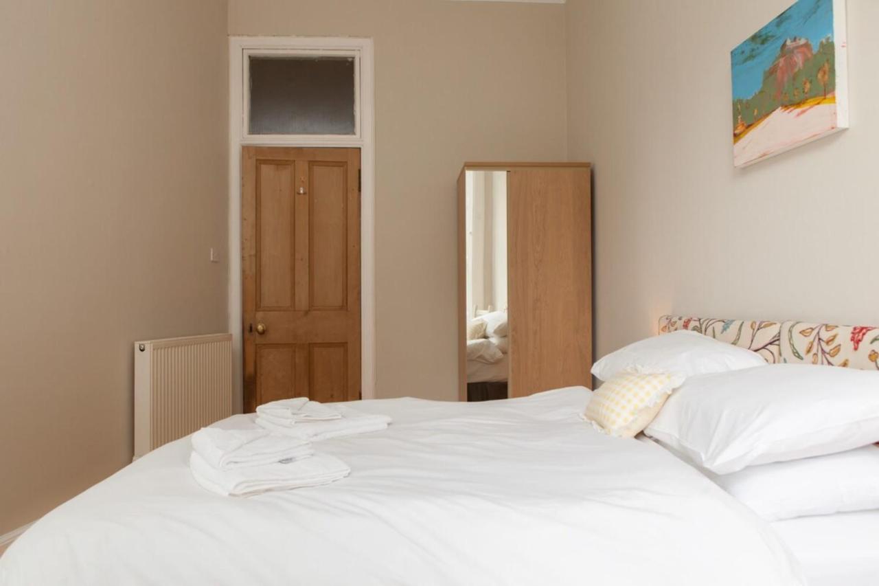 Amazing 4 Bedroom Just Off The Meadows