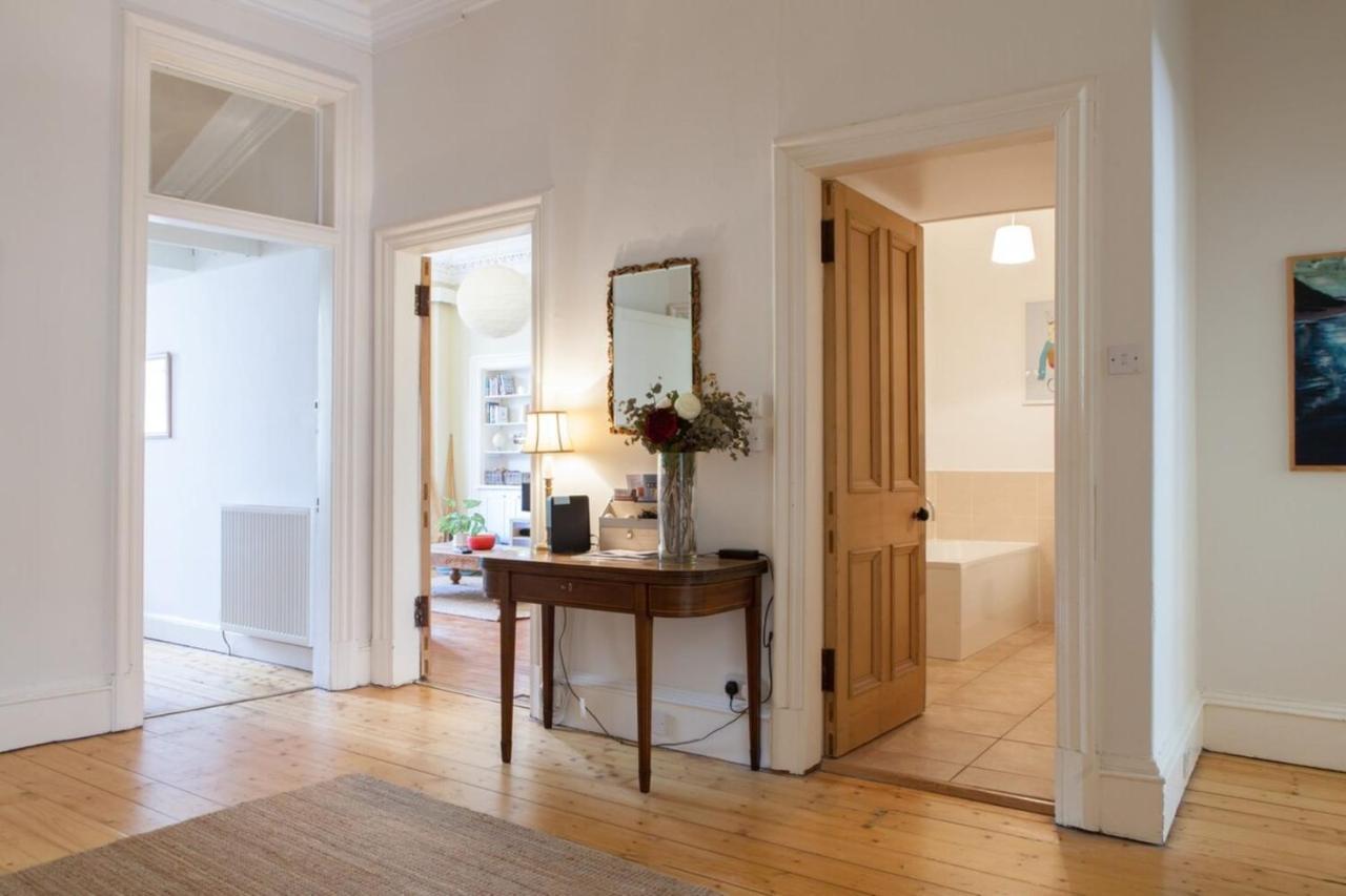 Apartment Amazing 4 Bedroom Just Off The Meadows Edinburgh