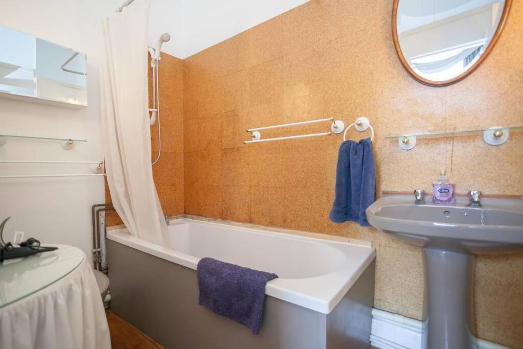 5-bedroom Flat Apartment Edinburgh