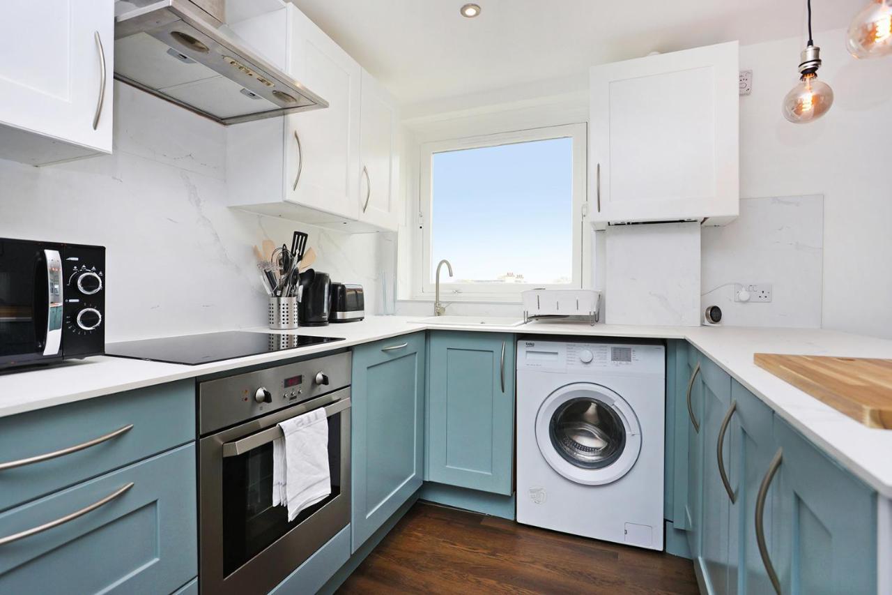 Apartment Joivy Contemporary Royal Mile With Balcony EDI
