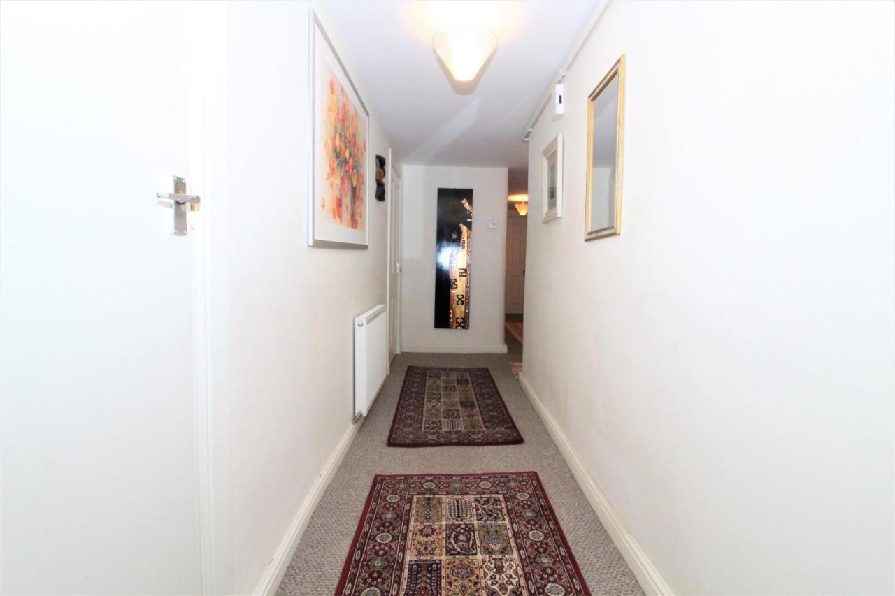Apartment Modern With Free Parking And Private Garden Edinburgh